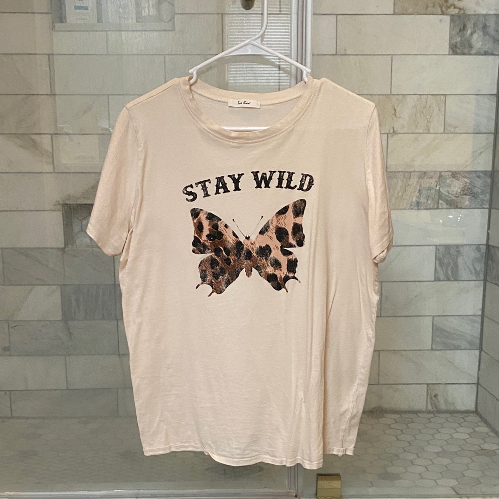 Tres Bien Cream 'Stay Wild' Short Sleeve Tee